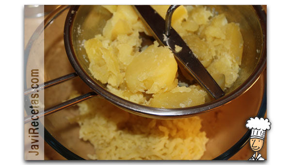 Puré de patata con thermomix, receta básica y sencilla