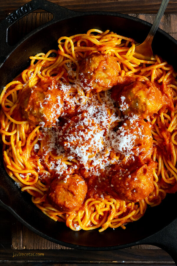 Arriba 72+ imagen espagueti con albondigas receta facil